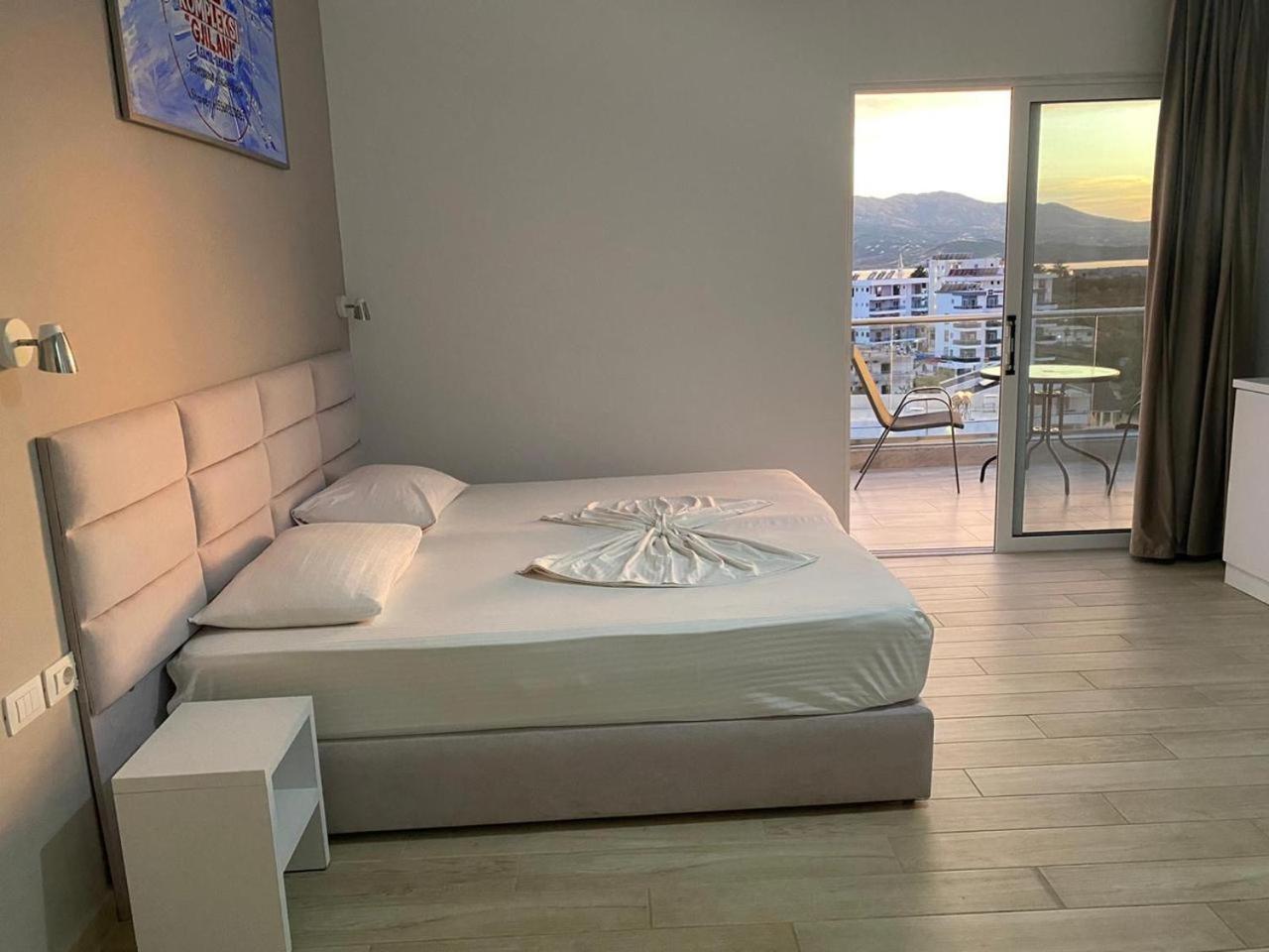 La Luna Hotel Ksamil Dış mekan fotoğraf