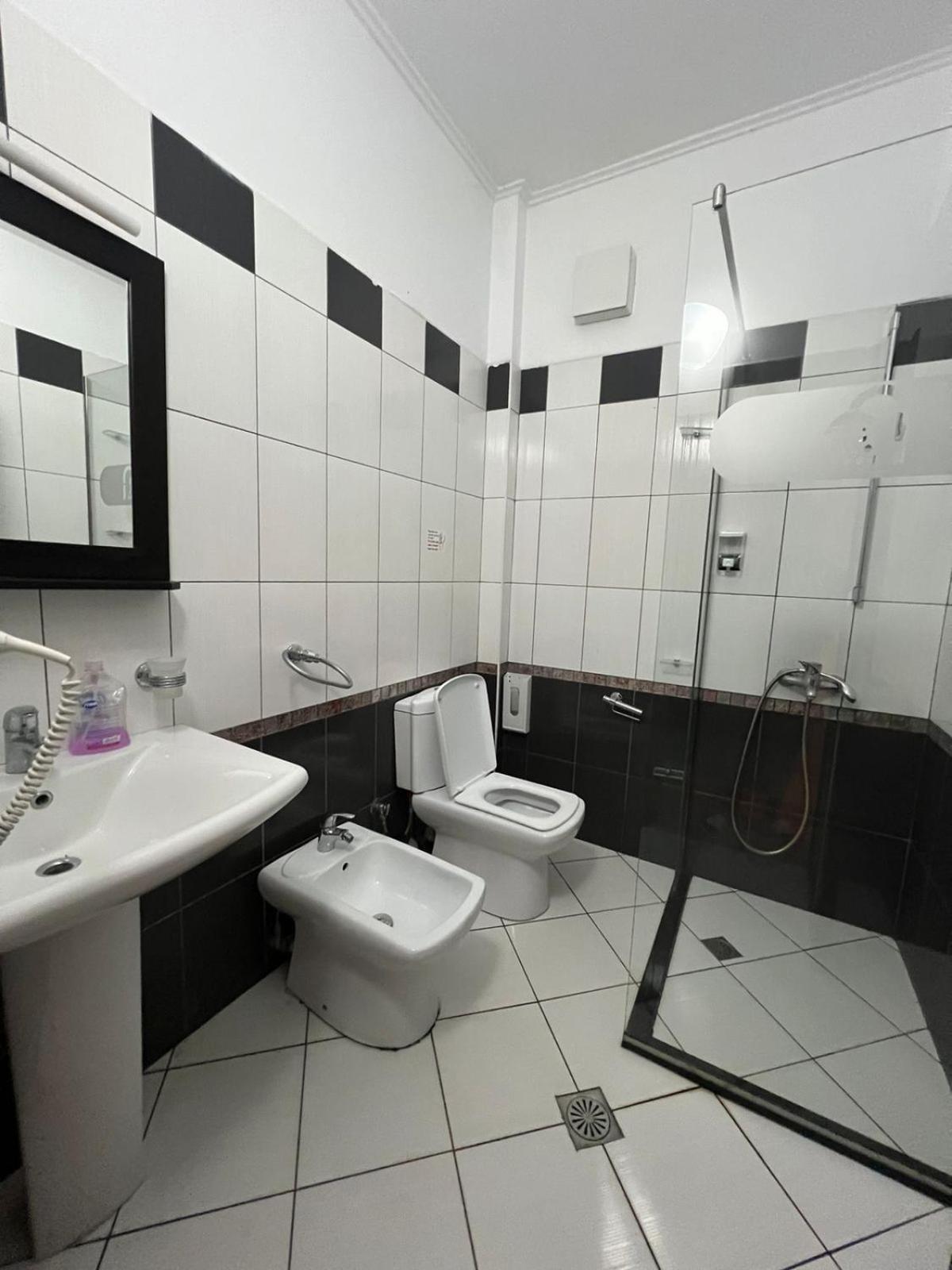 La Luna Hotel Ksamil Dış mekan fotoğraf