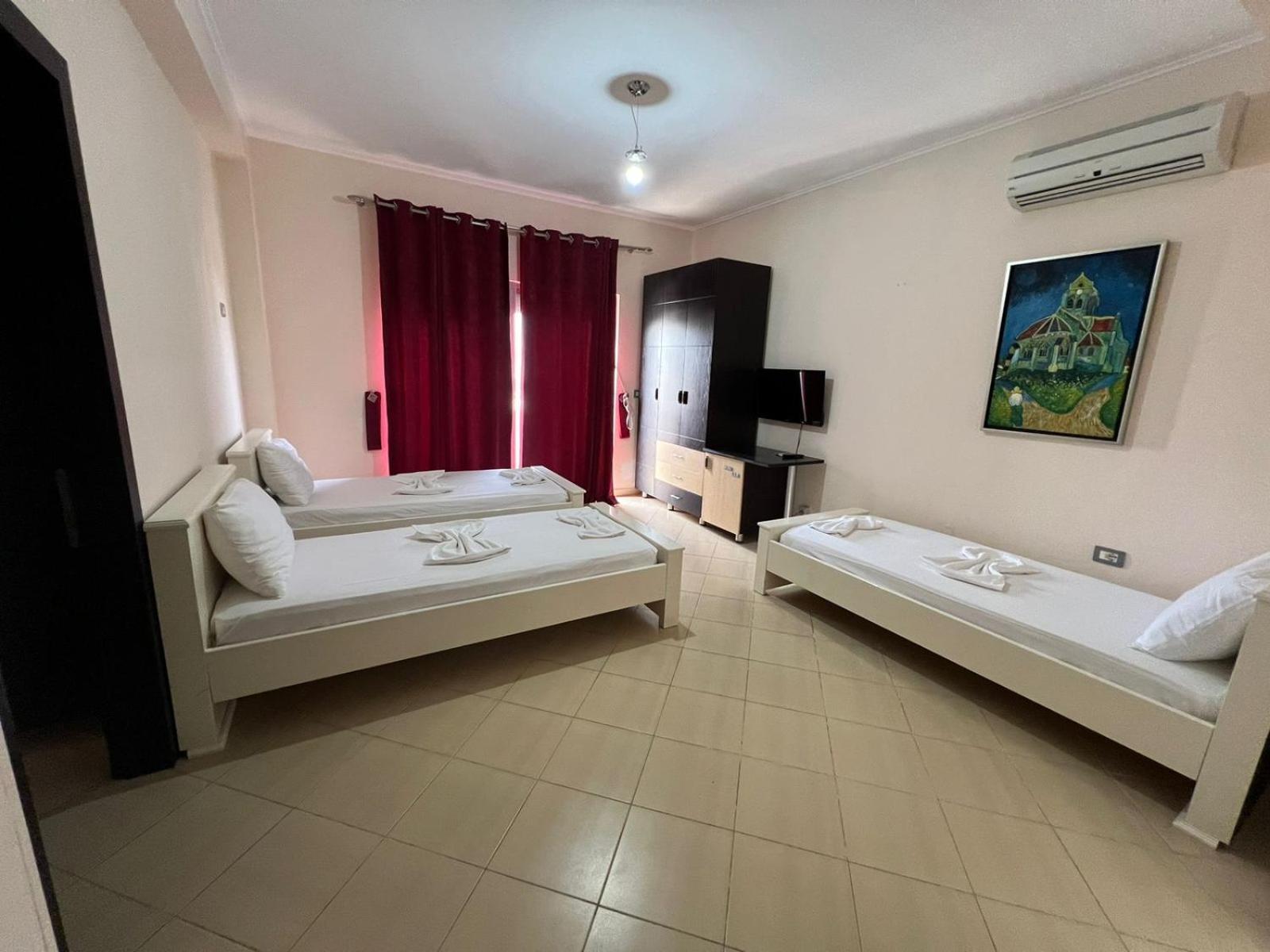 La Luna Hotel Ksamil Dış mekan fotoğraf