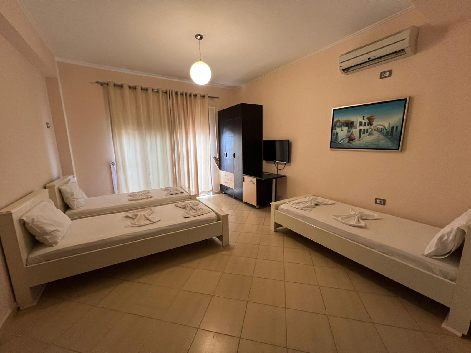 La Luna Hotel Ksamil Dış mekan fotoğraf