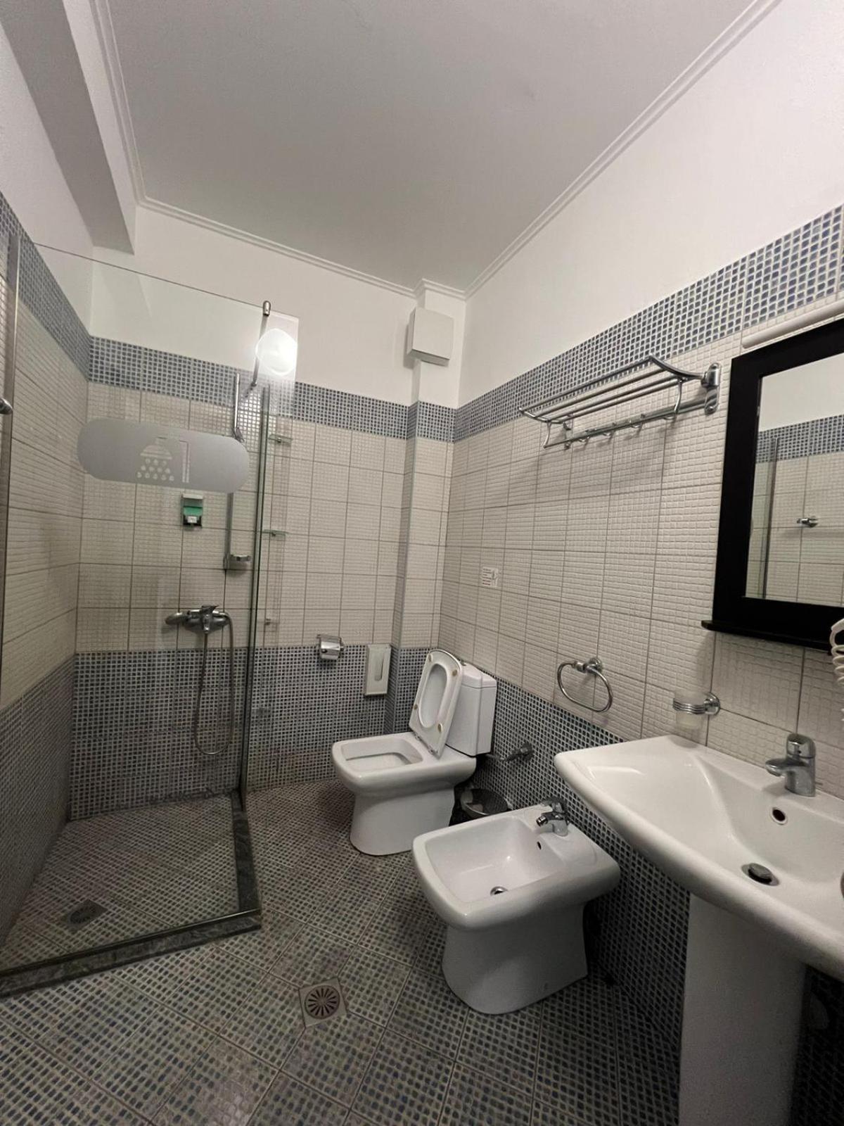 La Luna Hotel Ksamil Dış mekan fotoğraf